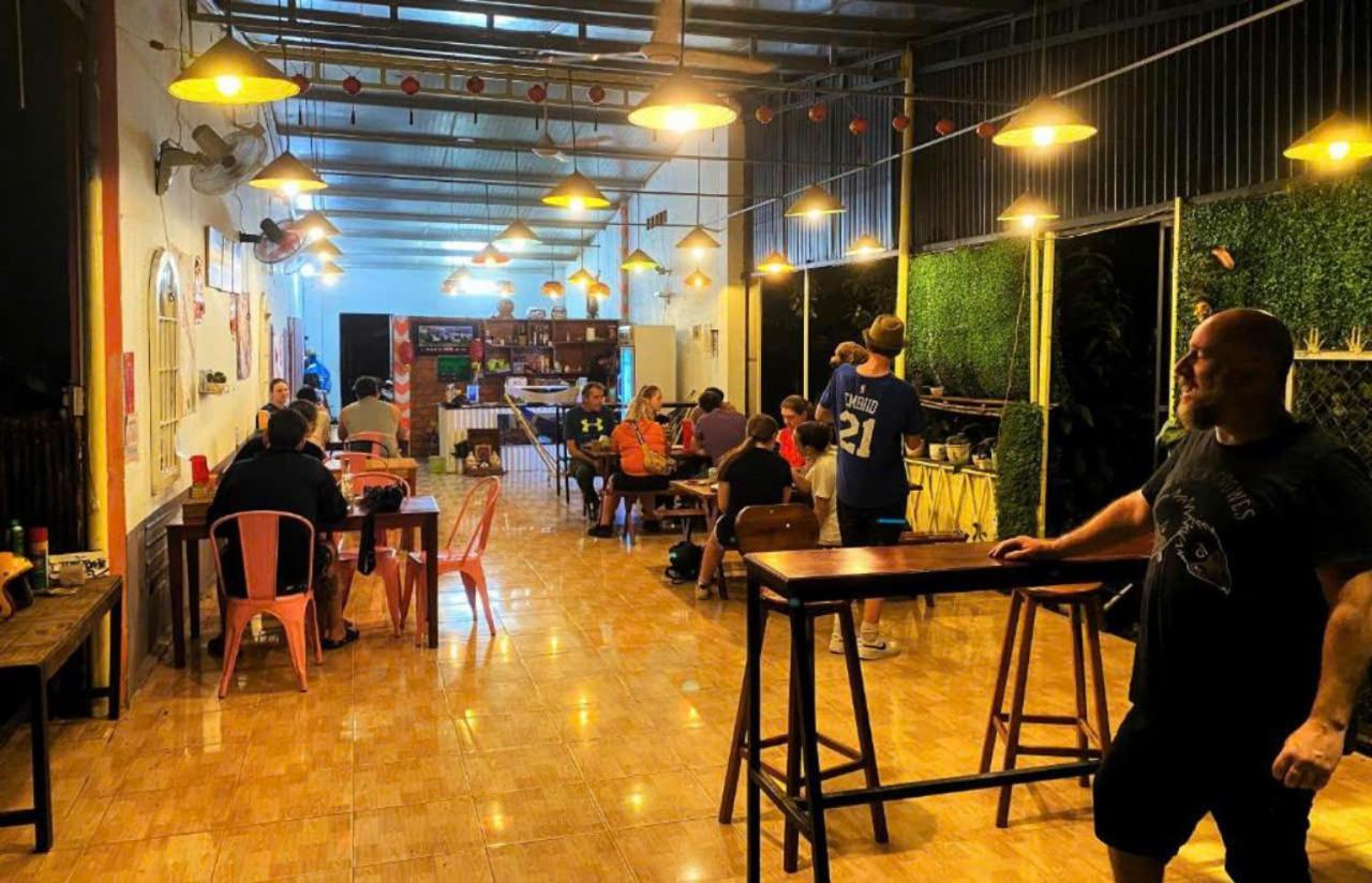 Duc Phat Homestay Каттьен Экстерьер фото
